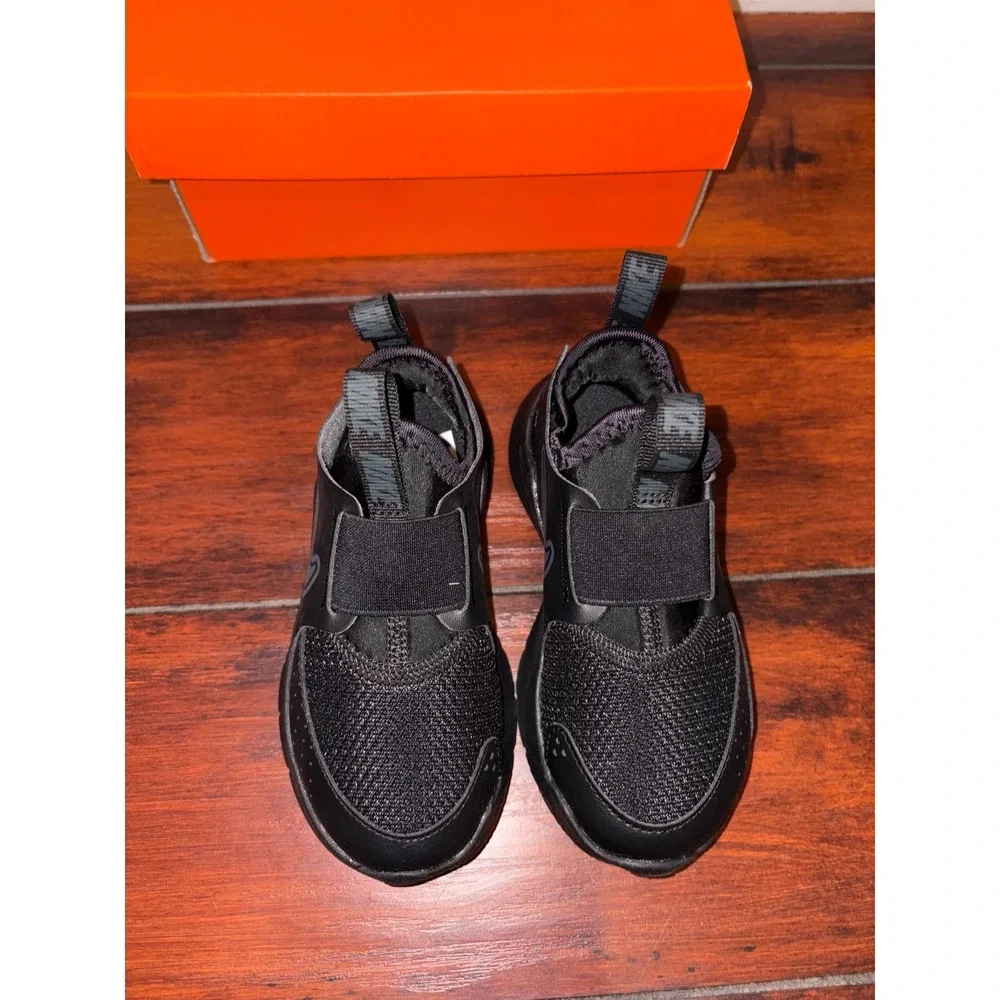 New‎ Nike Kids' Grade School Flex Runner 3 Shoes Size little kids 9 Retail $75